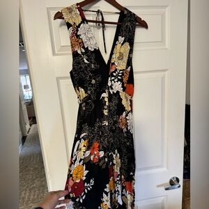 Large boutique jumpsuit.  Beaut jumpsuit in very good conditions condition.